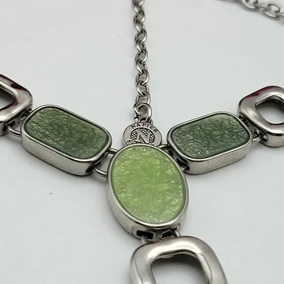Napier Silver Tone Green Enamel Y-Drop Necklace Faux-Gem Art Deco 19" Adjustable - Picture 3 of 6